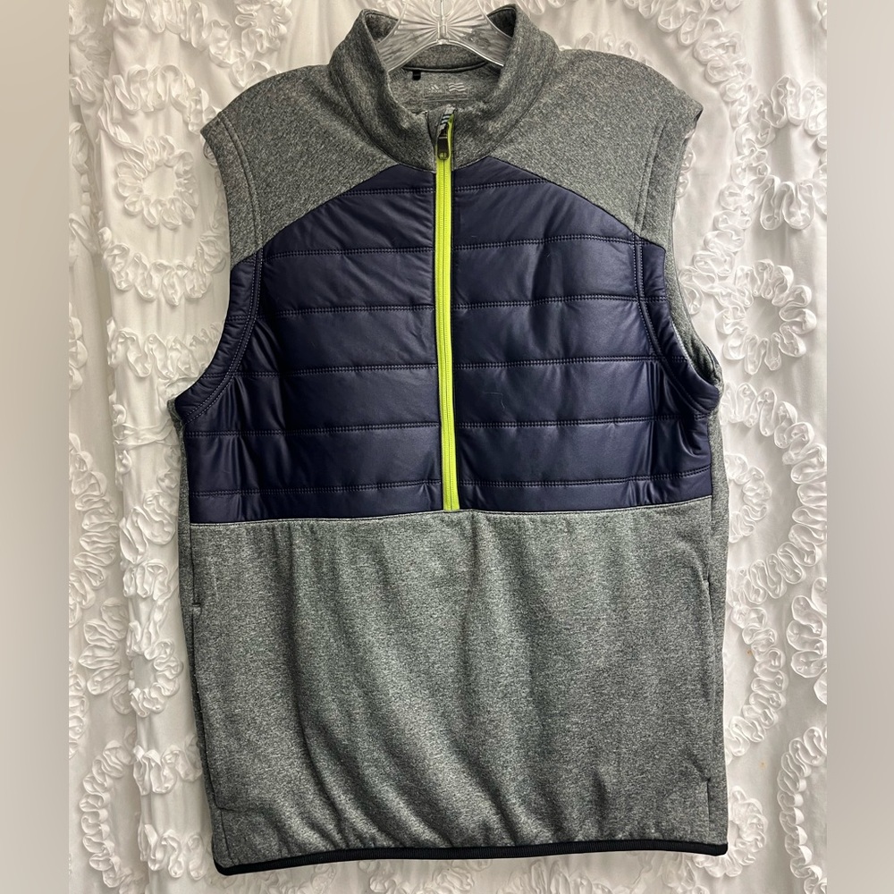 Unisex adidas vest in great condition size S